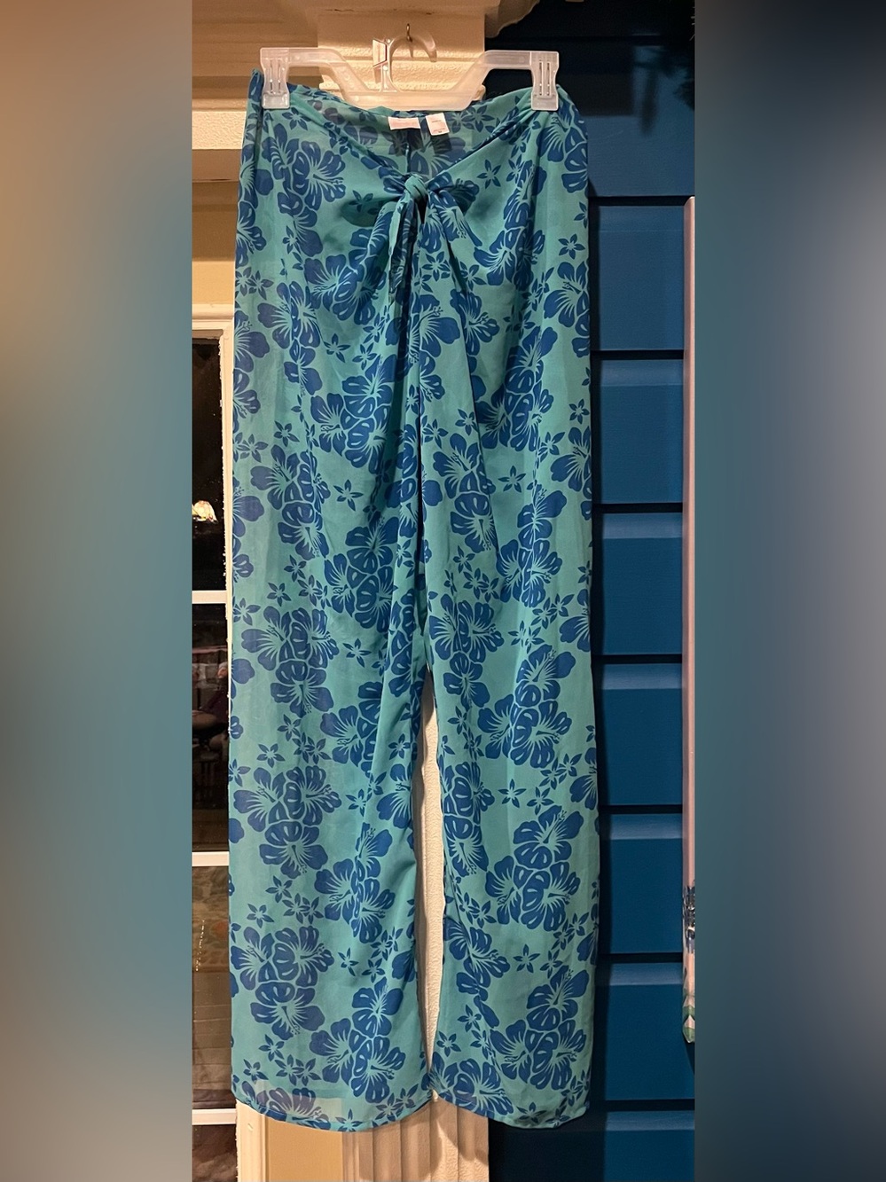 Ladies Victoria’s Secret Swim Pants Medium - Picture 3 of 9